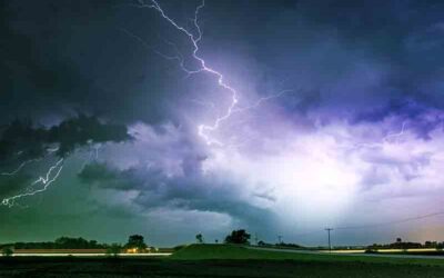 4/5/25: Severe Weather Alert! Thunderstorms and Heavy Rain Ahead in Nashville