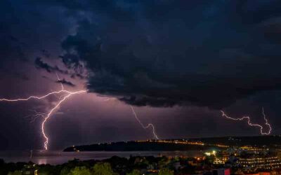 7/1/25: SEVERE WEATHER ALERT! Thunderstorms Dance in Nashville Sky